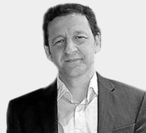 Óscar Martínez